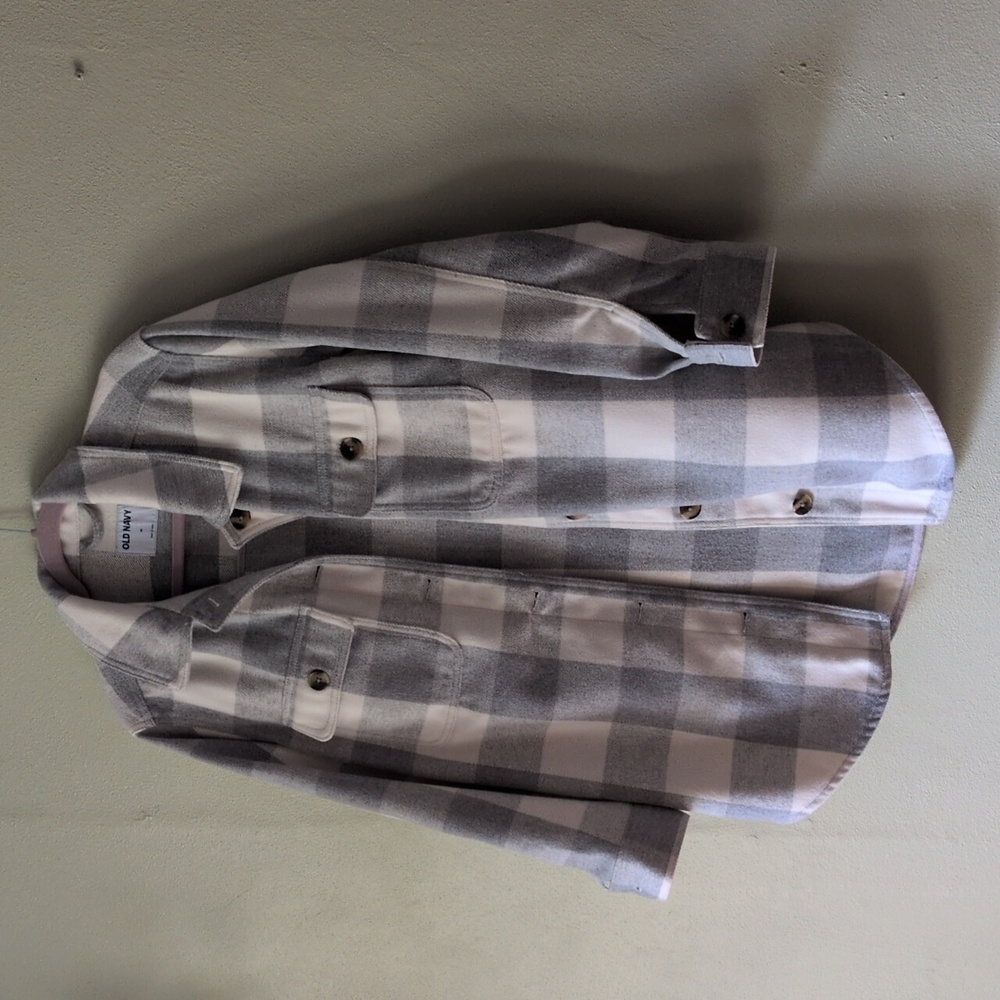 NWOT Old Navy Gray and White Checkered Shirt Jacket
